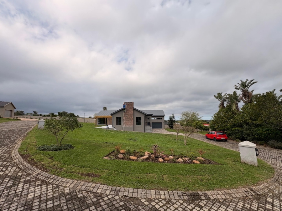 5 Bedroom Property for Sale in Cherry Creek Country Estate Western Cape